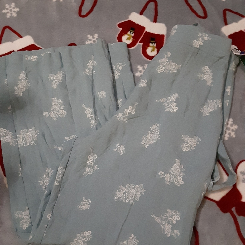 Women's floral strappy sleeveless jumpsuit! - Picture 5 of 5